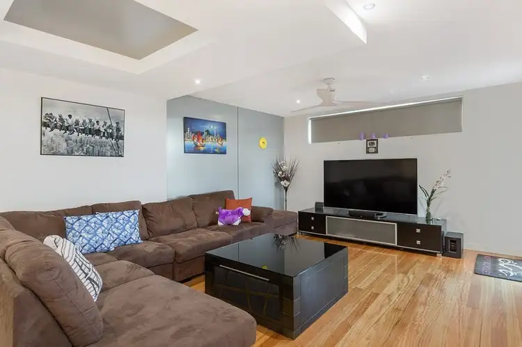 Second view of Homely apartment listing, 1/25 Nepean Highway, Aspendale VIC 3195