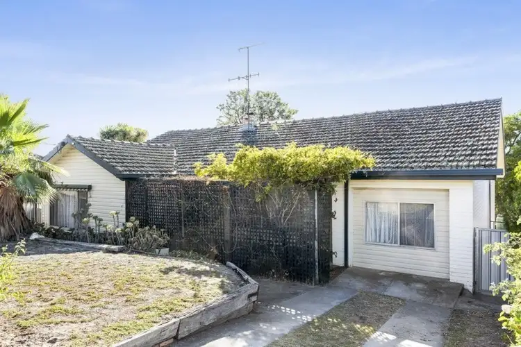 17 Smalley Street, California Gully VIC 3556