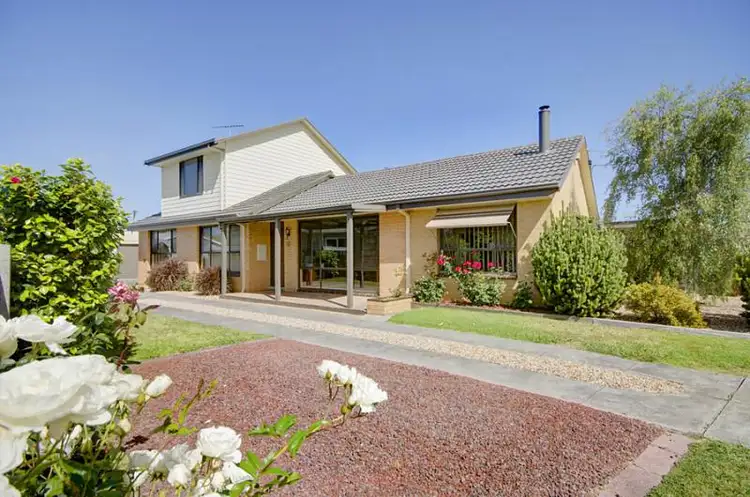 3 Johnston Avenue, Newcomb VIC 3219