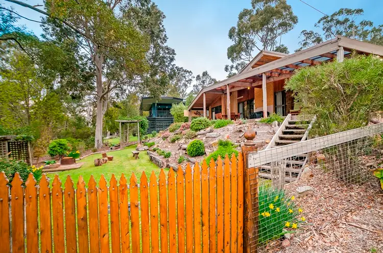 9 YOUNG STREET, Halls Gap VIC 3381