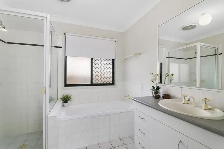 Sixth view of Homely house listing, 27 Quando Close, Yamanto QLD 4305