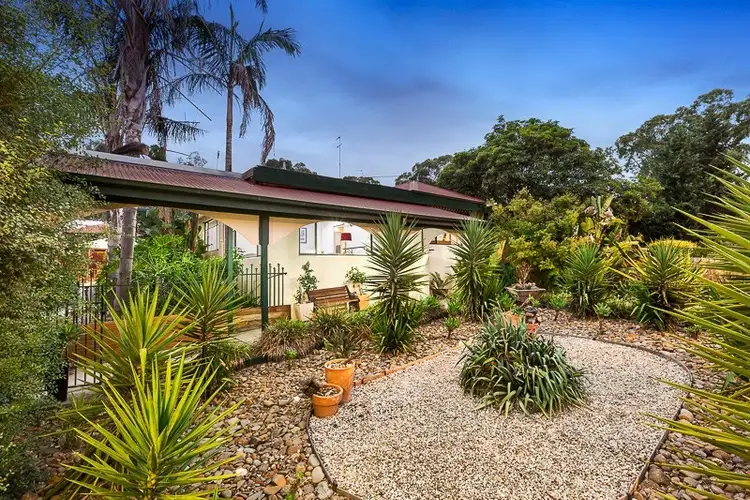 82 Para Road, Montmorency VIC 3094