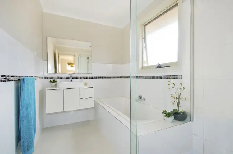 Sixth view of Homely townhouse listing, 4/32 Winfield Road, Balwyn North VIC 3104