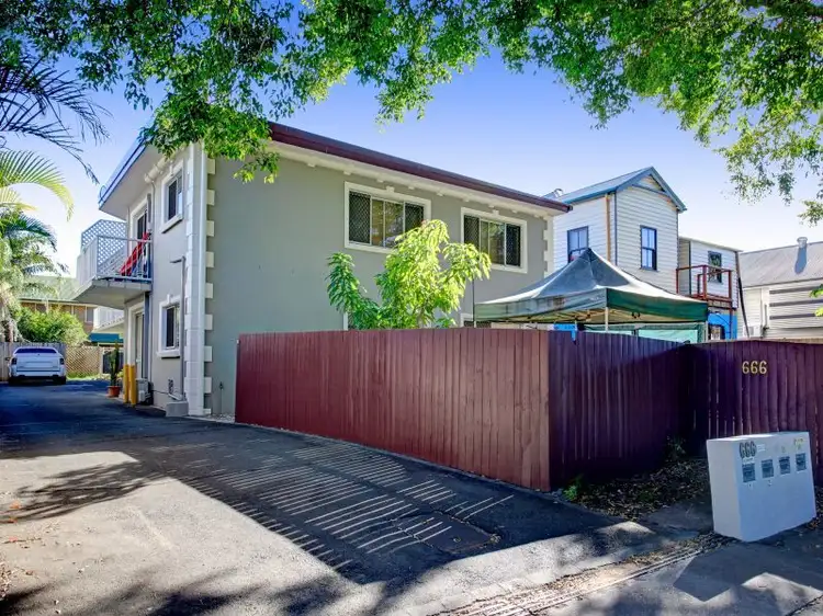 3/666 Kingsford Smith Drive, Hamilton QLD 4007