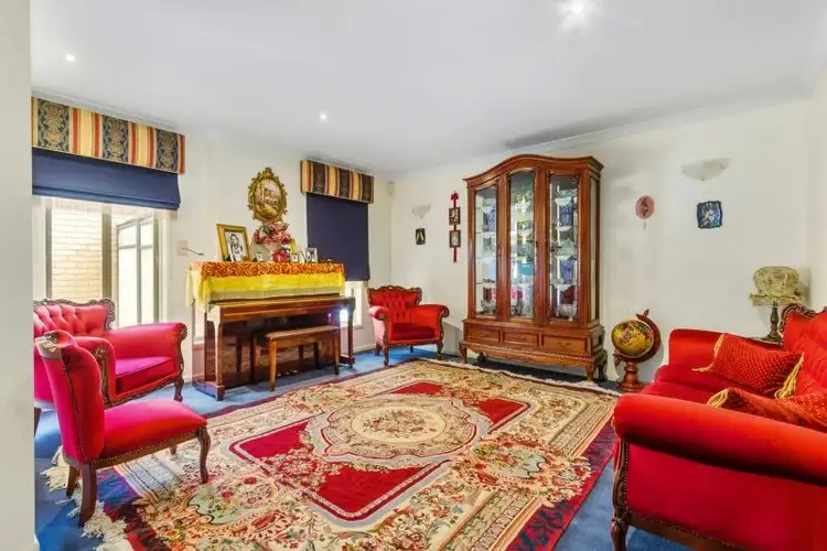 Second view of Homely house listing, 2 Earl Close, Hallam VIC 3803