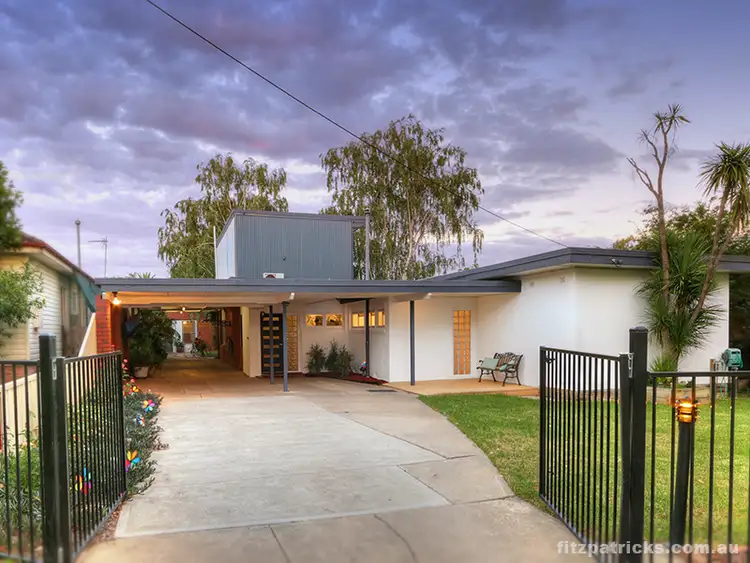 429 Lake Albert Road, Kooringal NSW 2650