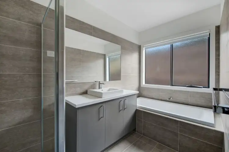 Fifth view of Homely house listing, 11 Wedmore Crescent, Sunbury VIC 3429