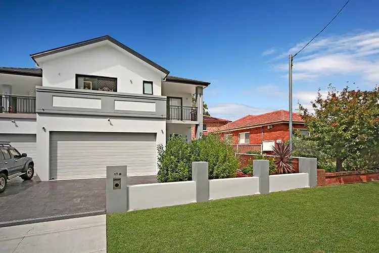 17a Burns Road, Picnic Point NSW 2213