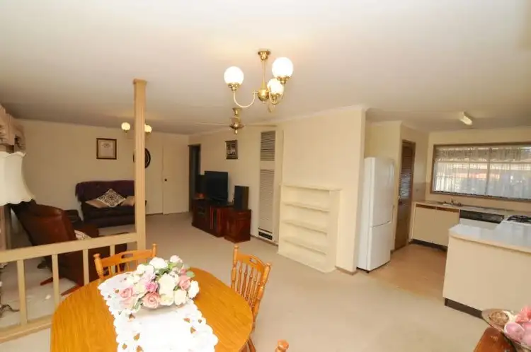 Second view of Homely unit listing, 4/3 Armstrong Court, Wangaratta VIC 3677