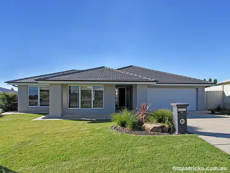 11 Yandee Place, Estella NSW 2650