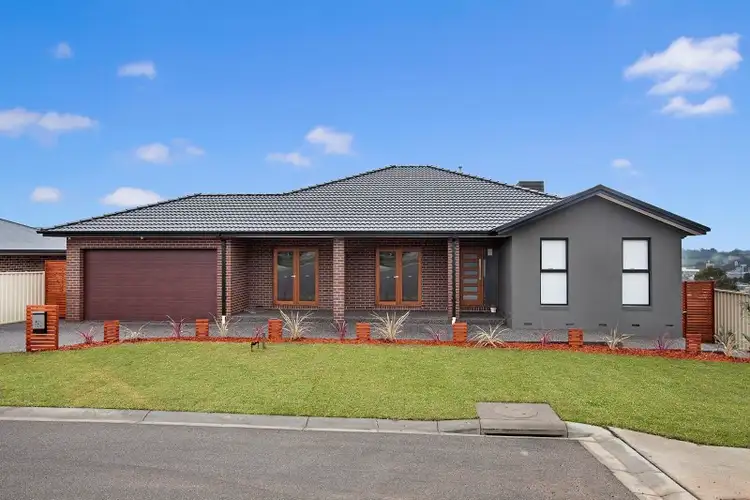 5 James Close, Kilmore VIC 3764