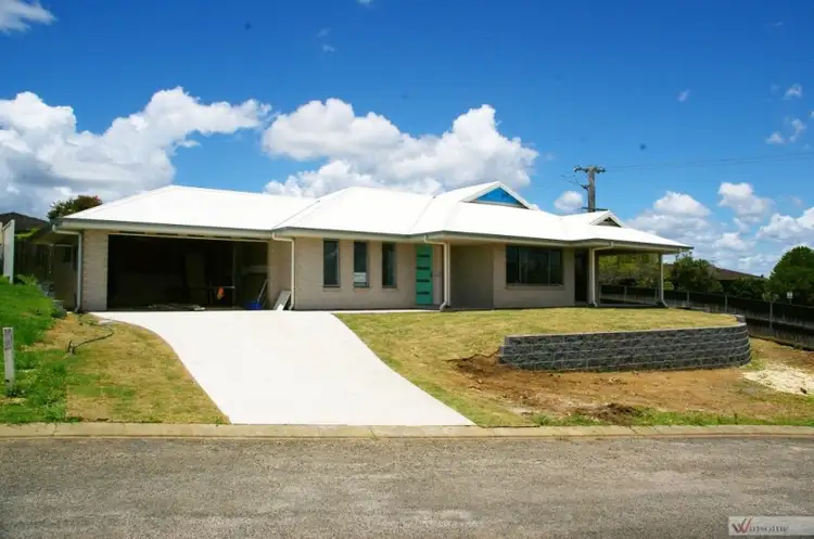 2 Prior Circuit, West Kempsey NSW 2440