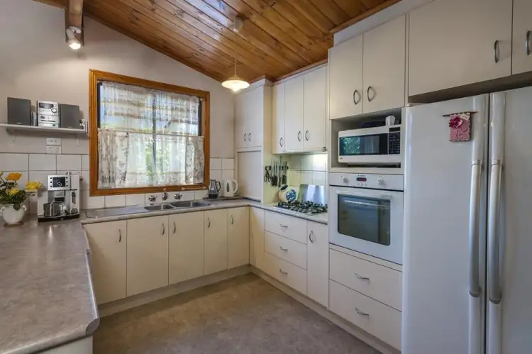 Fifth view of Homely house listing, 18 Edgecombe Street, Kyneton VIC 3444