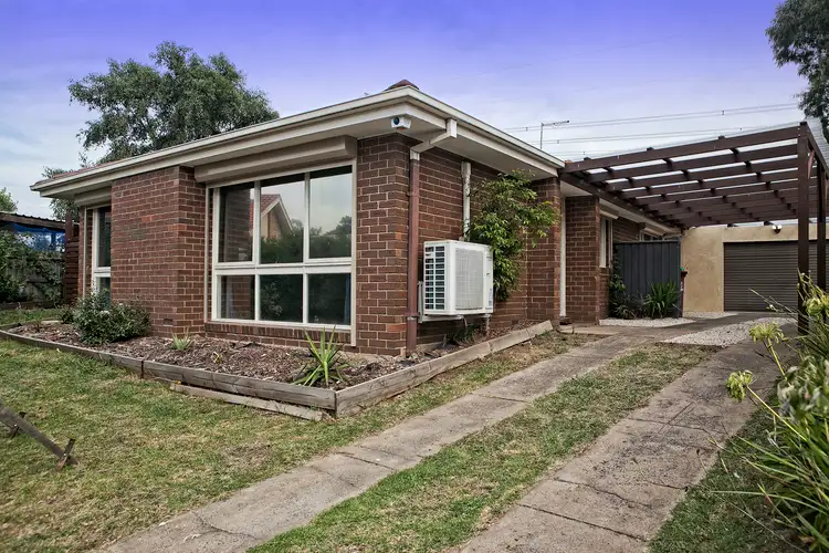 18 Rebecca Court, Cranbourne North VIC 3977
