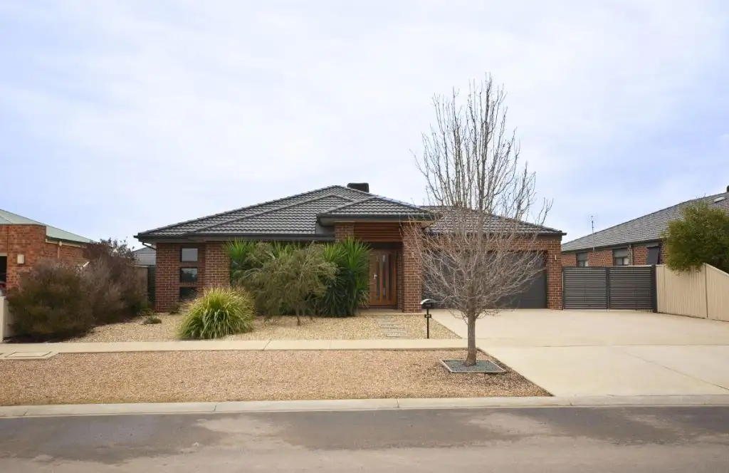 Main view of Homely house listing, 24 Bridlington Avenue, Echuca VIC 3564