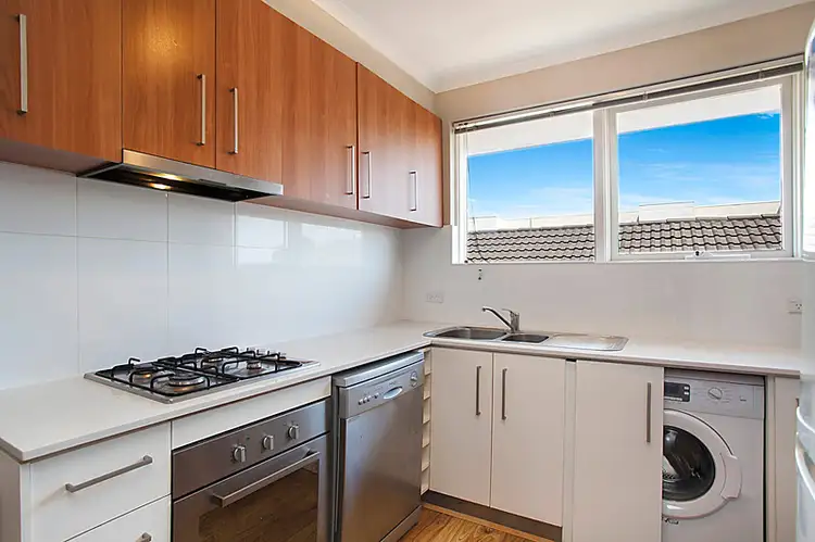 Fourth view of Homely apartment listing, 10/25 Lillimur Road, Ormond VIC 3204