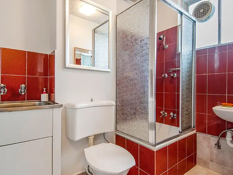 Sixth view of Homely unit listing, 2/113 Burwood Highway, Burwood East VIC 3151