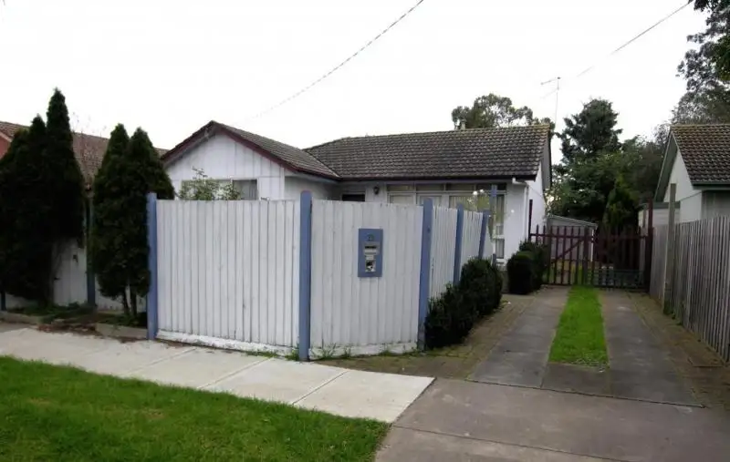 Main view of Homely house listing, 21 Alexandra Avenue, Sale VIC 3850