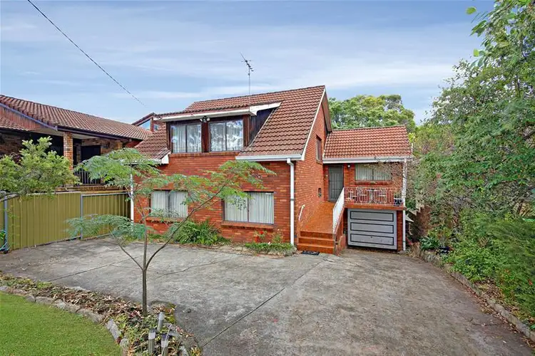 73 Burbank Avenue, Picnic Point NSW 2213