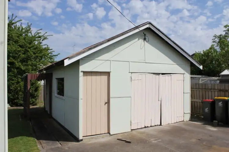 Fifth view of Homely house listing, 8 Brookes Street, Traralgon VIC 3844