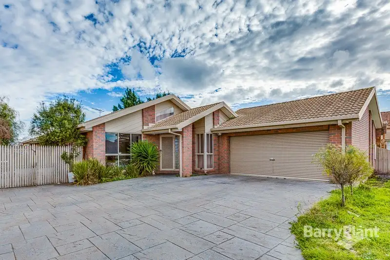 Main view of Homely house listing, 2 Penshurst Court, Hillside VIC 3037
