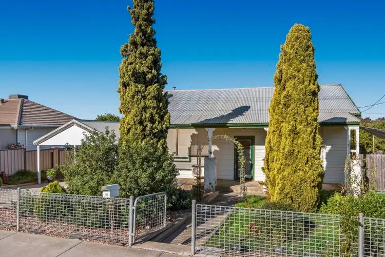 16 Prouses Road, North Bendigo VIC 3550
