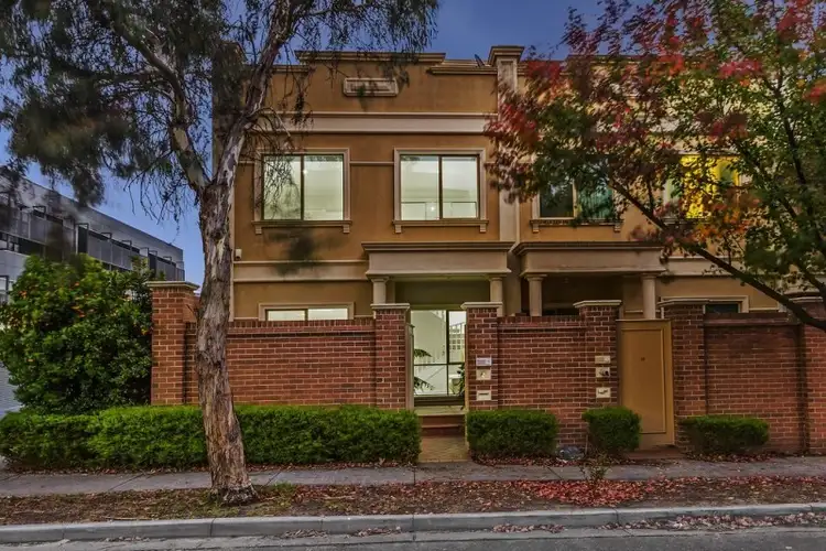 17 Carnarvon Street, Doncaster VIC 3108