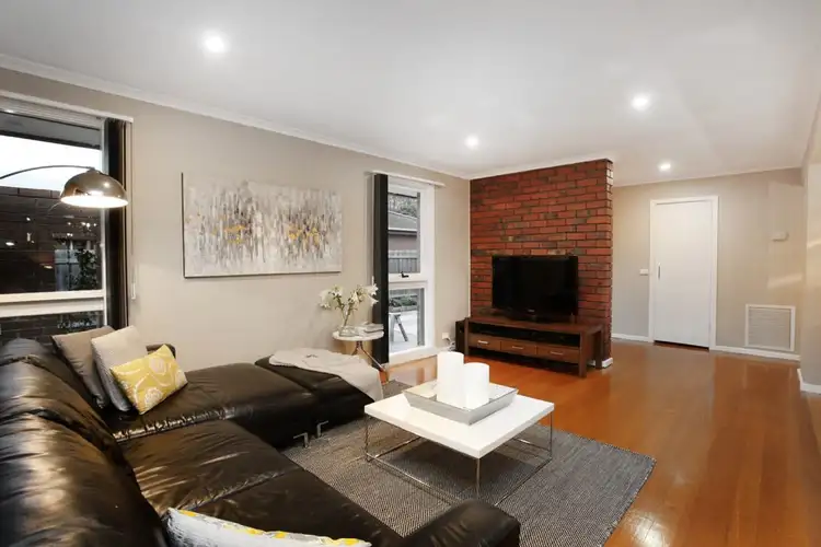Fifth view of Homely house listing, 8 Aylesbury Crescent, Gladstone Park VIC 3043