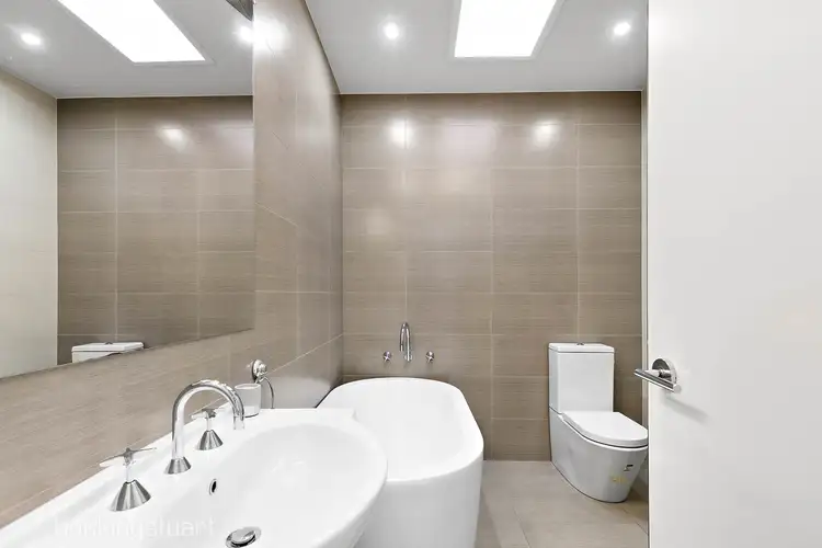 Fourth view of Homely townhouse listing, 2/575 Warrigal Road, Bentleigh East VIC 3165