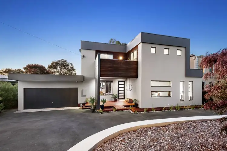 14 Daimler Court, Mccrae VIC 3938