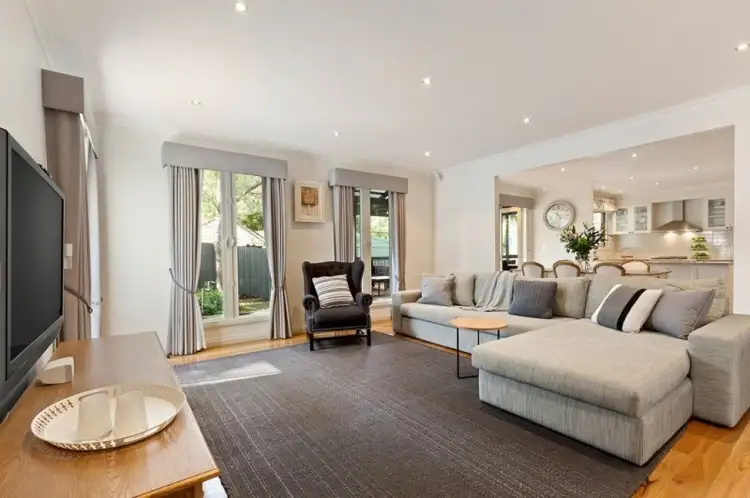 Fourth view of Homely house listing, 2/16 Raglan Road, Eltham VIC 3095