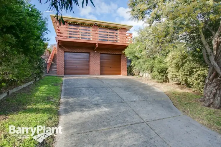 111 Third Avenue, Rosebud VIC 3939