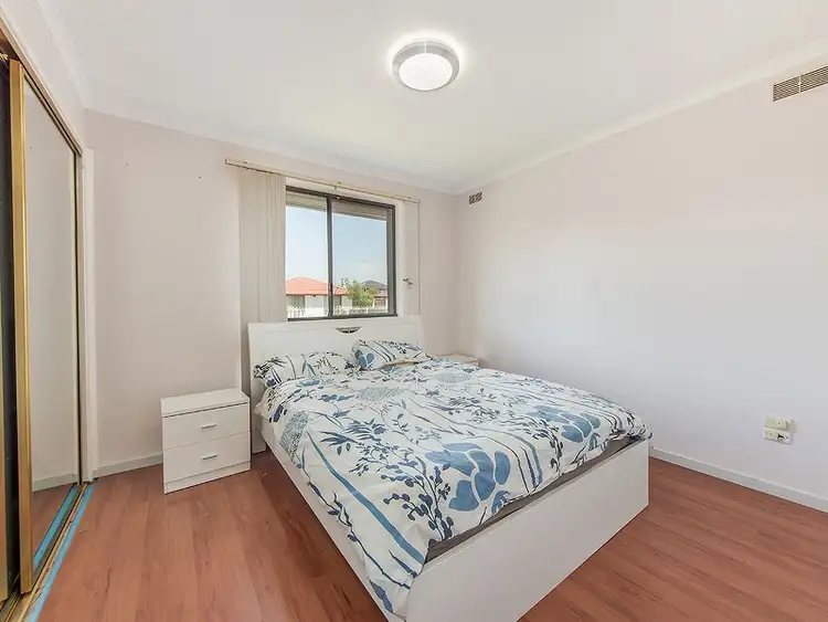 Fifth view of Homely house listing, 16 Fairfax Circuit, Albanvale VIC 3021