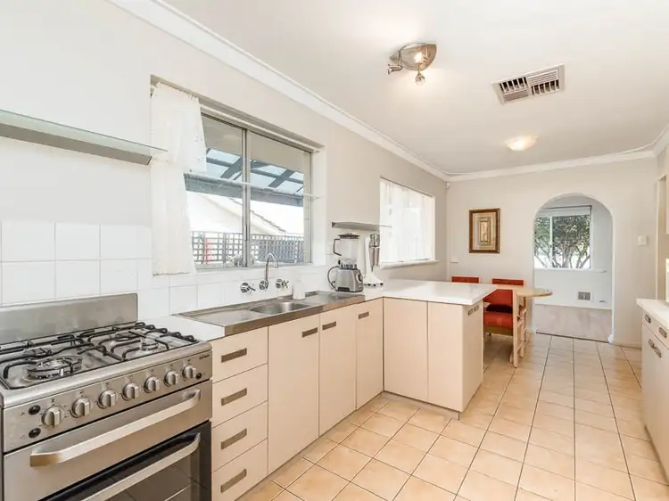 51 BOTTLEBRUSH DRIVE, Greenwood WA 6024