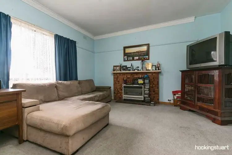 Second view of Homely house listing, 5 Monaco Avenue, Bonbeach VIC 3196