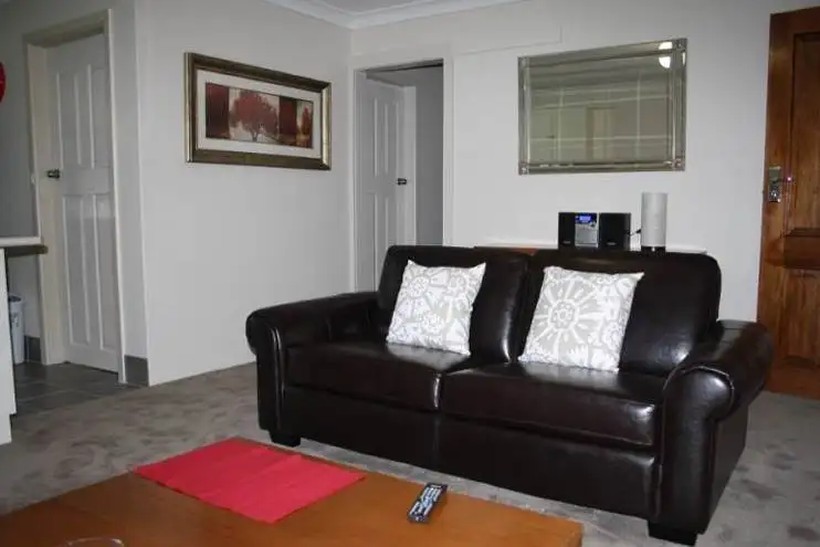 Fifth view of Homely house listing, 1/284A Piper Street, Bathurst NSW 2795