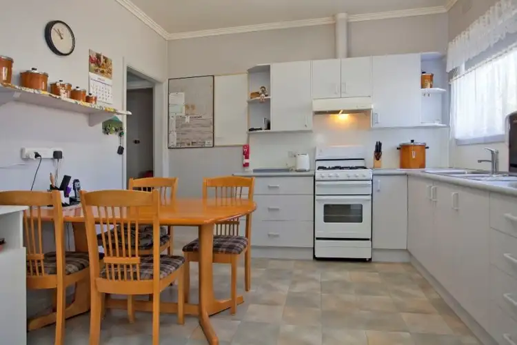 Fourth view of Homely house listing, 901 Padman Drive, West Albury NSW 2640