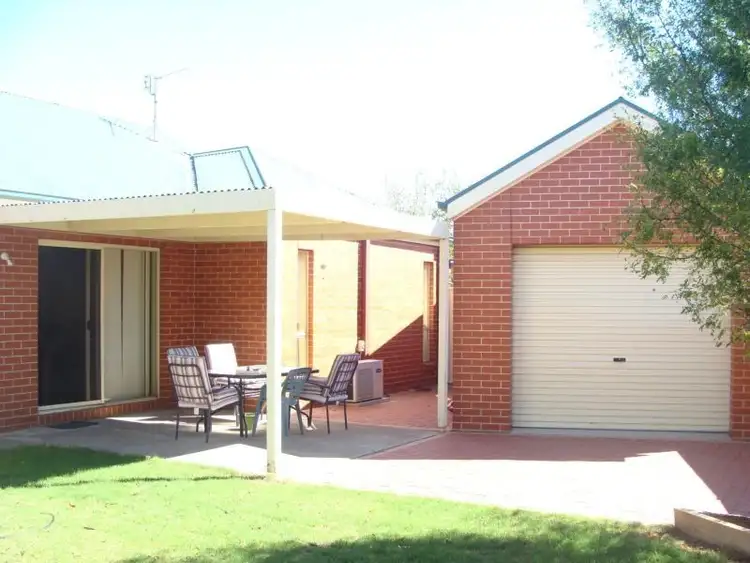 Fifth view of Homely unit listing, 2/2 McDonald Court, Echuca VIC 3564