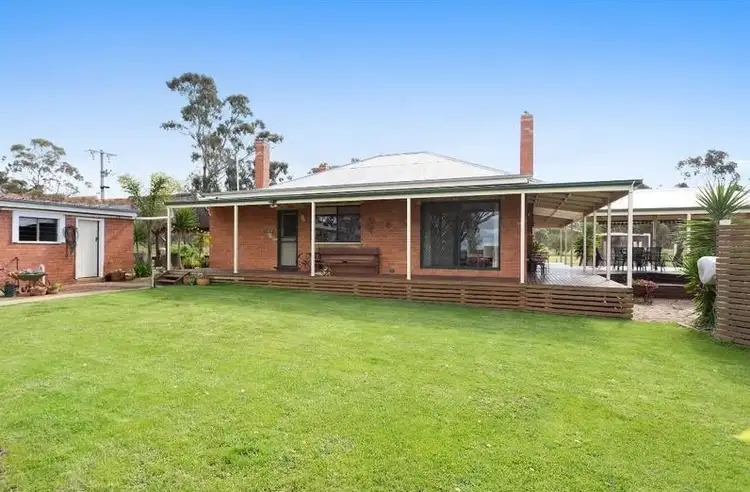 36 Inglewood Korong Vale Road, Wedderburn VIC 3518