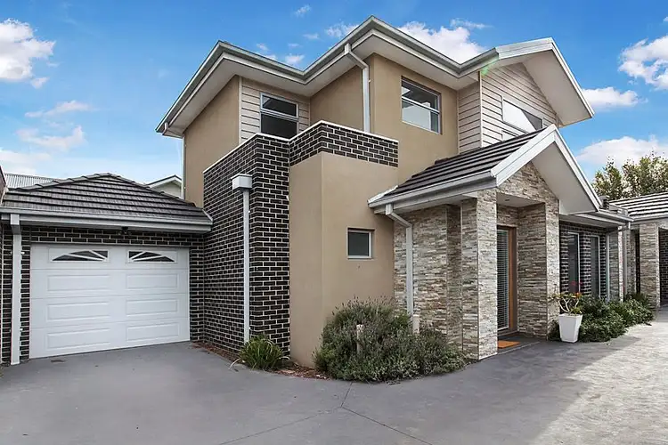 2/8 Monteith Street, Altona North VIC 3025