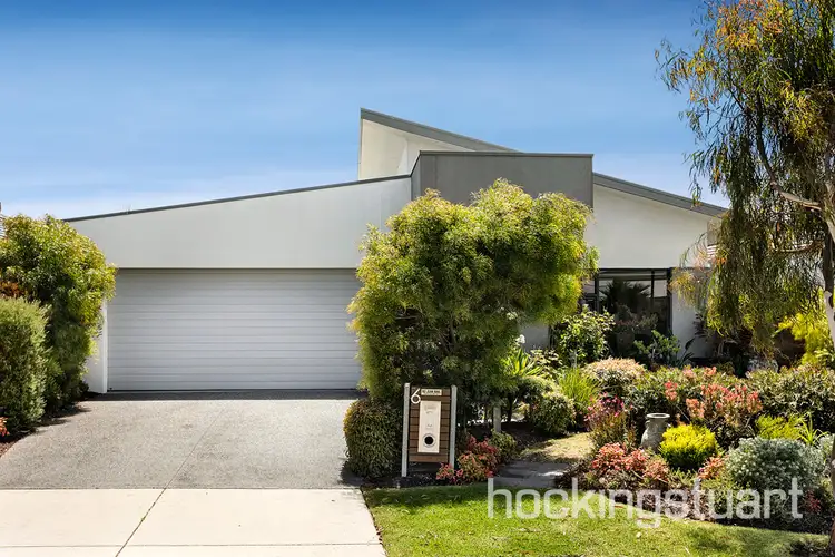 6 Artesian Place, Waterways VIC 3195