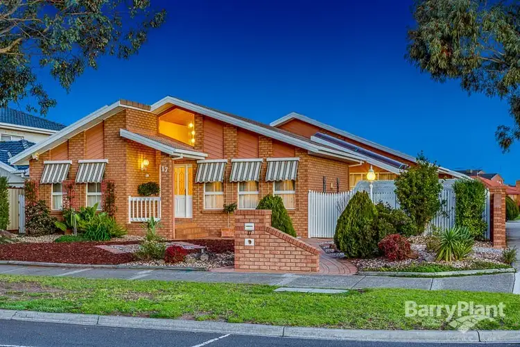 17 Fastnet Drive, Taylors Lakes VIC 3038
