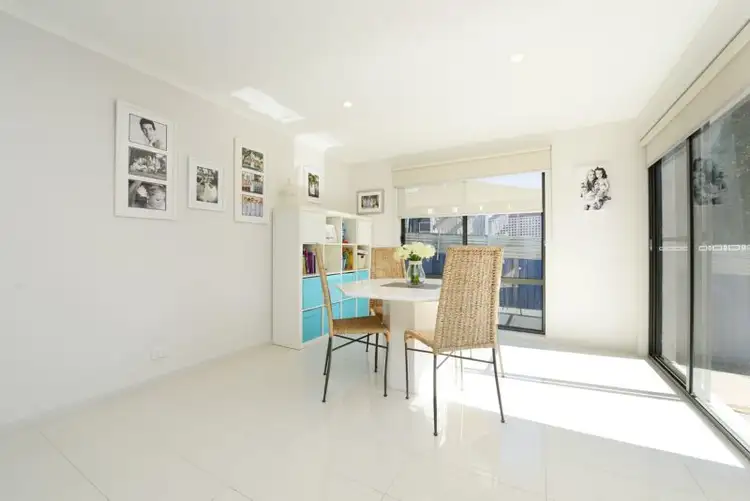 Fifth view of Homely unit listing, 2/280 Jones Road, Somerville VIC 3912