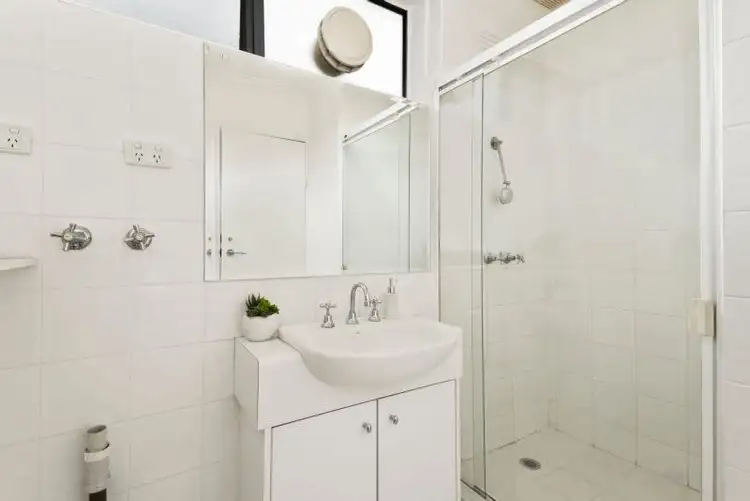 Fourth view of Homely apartment listing, 12/11 Auburn Grove, Hawthorn VIC 3122