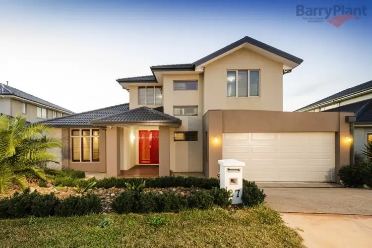 27 Watersedge Cove, Sanctuary Lakes VIC 3030