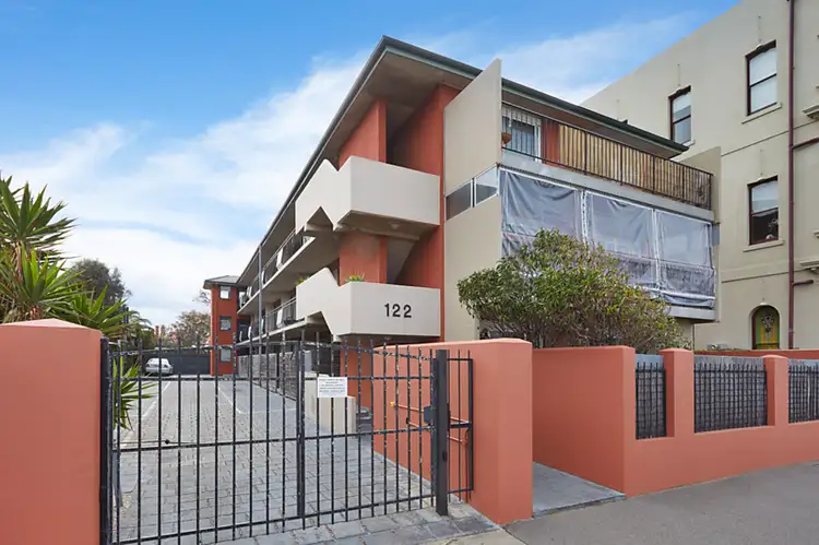 17/122 Beaconsfield Parade, Albert Park VIC 3206