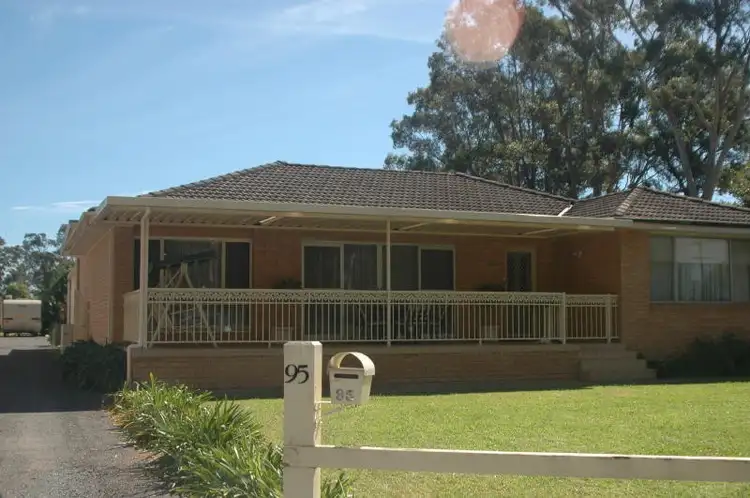 95 Albatross Road, Nowra NSW 2541