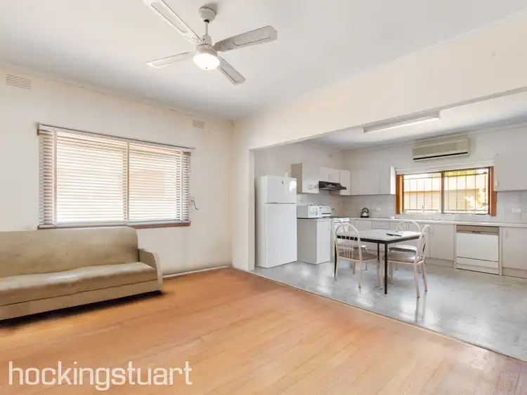 Fifth view of Homely house listing, 7 Highlands Road, Thomastown VIC 3074