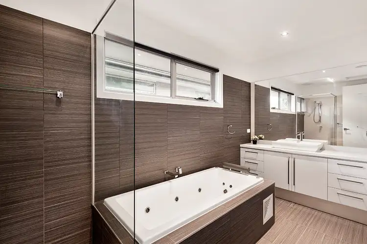 Fifth view of Homely house listing, 33 Bowen Road, Doncaster East VIC 3109