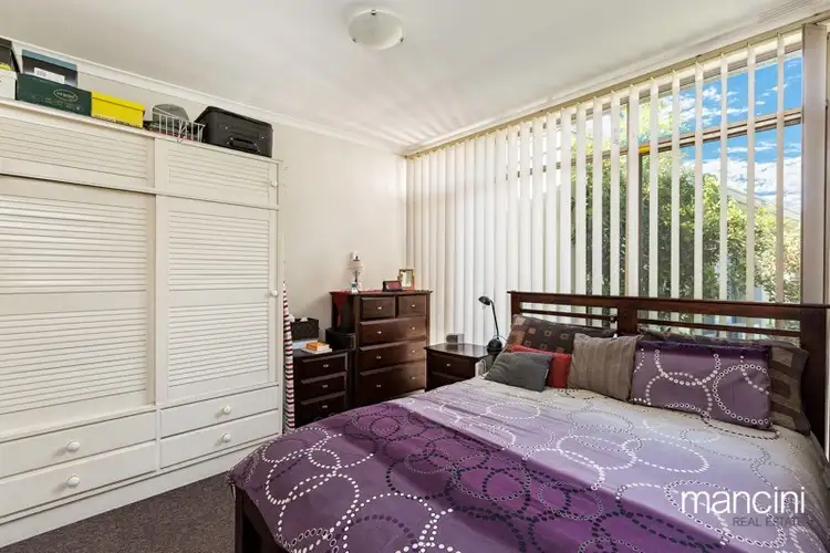 Fifth view of Homely unit listing, 2/40 Chifley Avenue, Altona VIC 3018